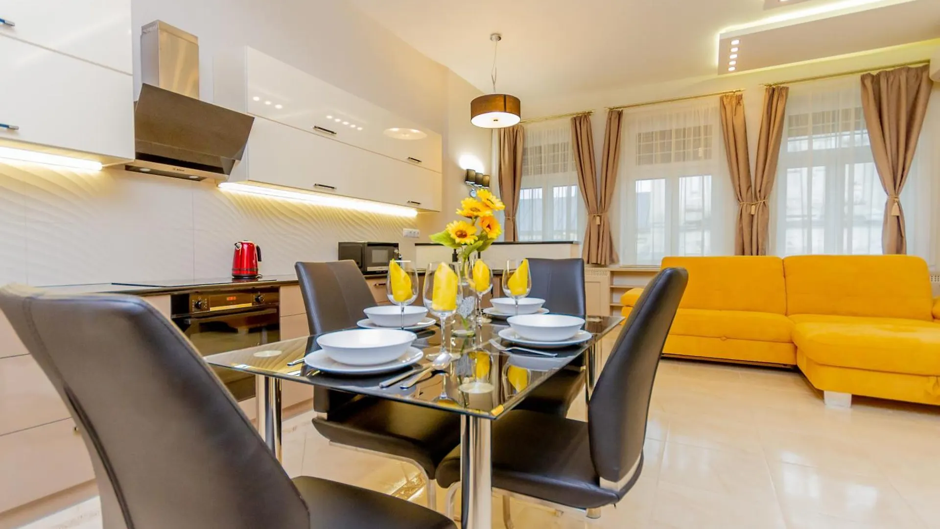 Luxury Apartment With Balcony And Sauna Budapest Hungary