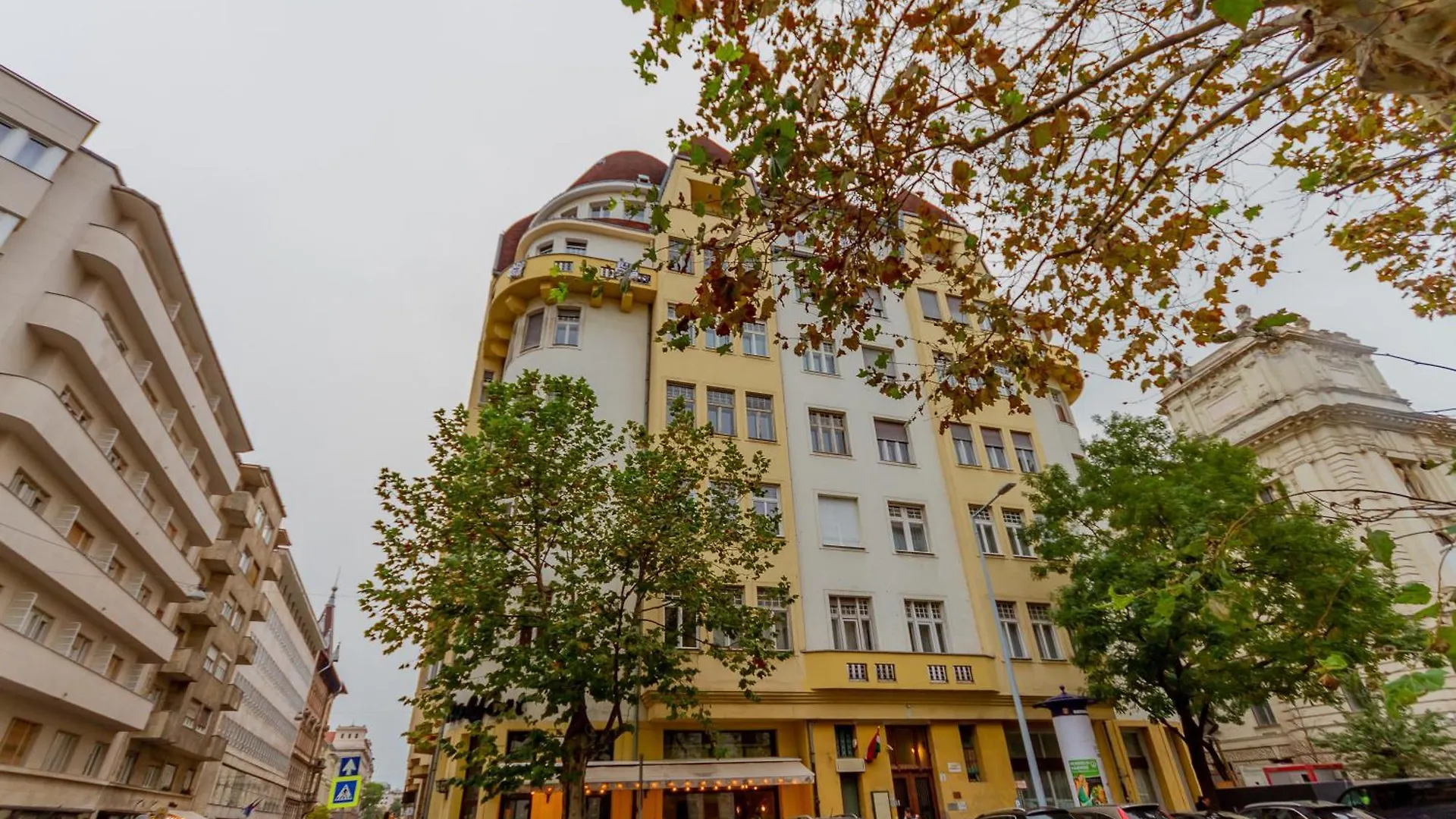 Luxury Apartment With Balcony And Sauna Budapest Hungary
