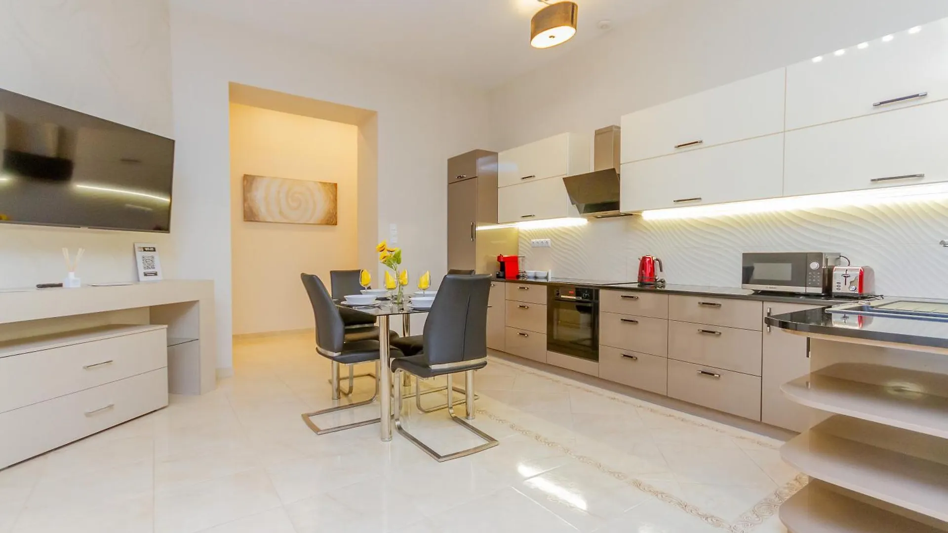 Luxury Apartment With Balcony And Sauna Budapest 0*,